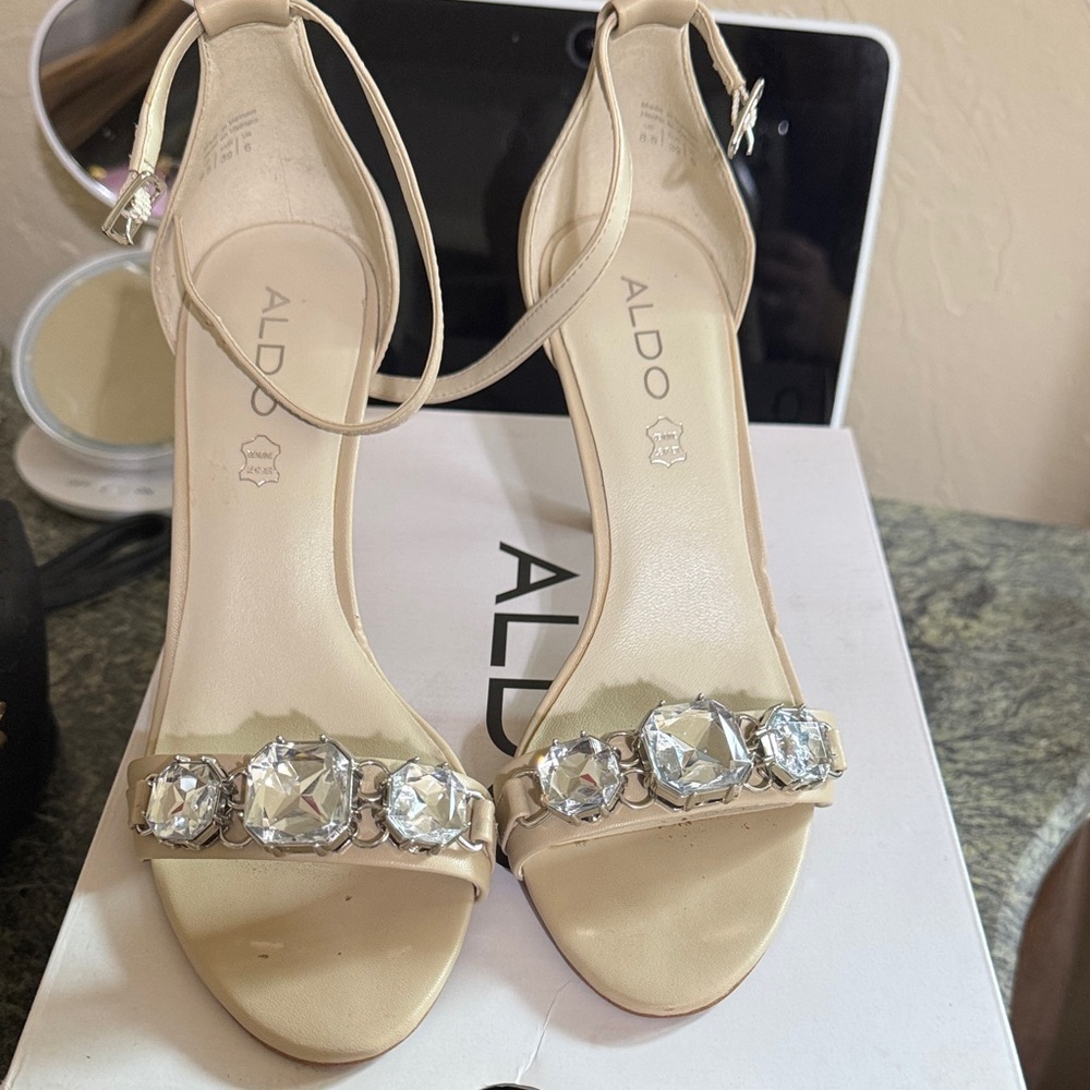 ALDO Women's Nude Heels with Sparkling Gems - Picture 1 of 4